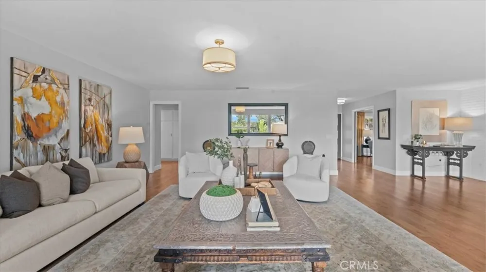 938 E Pomello Drive Claremont, CA 91711