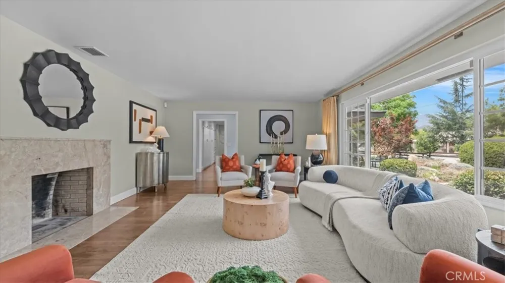 938 E Pomello Drive Claremont, CA 91711