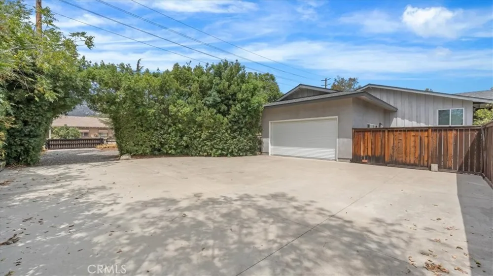 938 E Pomello Drive Claremont, CA 91711