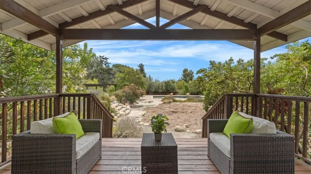 938 E Pomello Drive Claremont, CA 91711