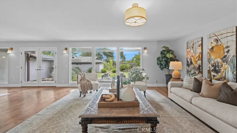 938 E Pomello Drive Claremont, CA 91711