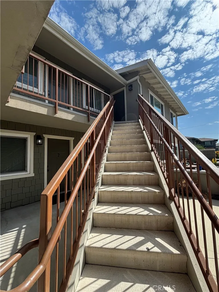 657 Scott Place #09 Glendora, CA 91740