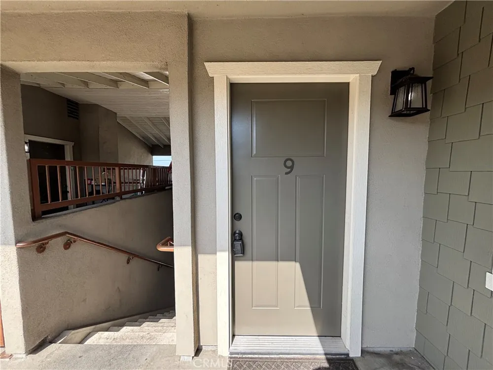 657 Scott Place #09 Glendora, CA 91740
