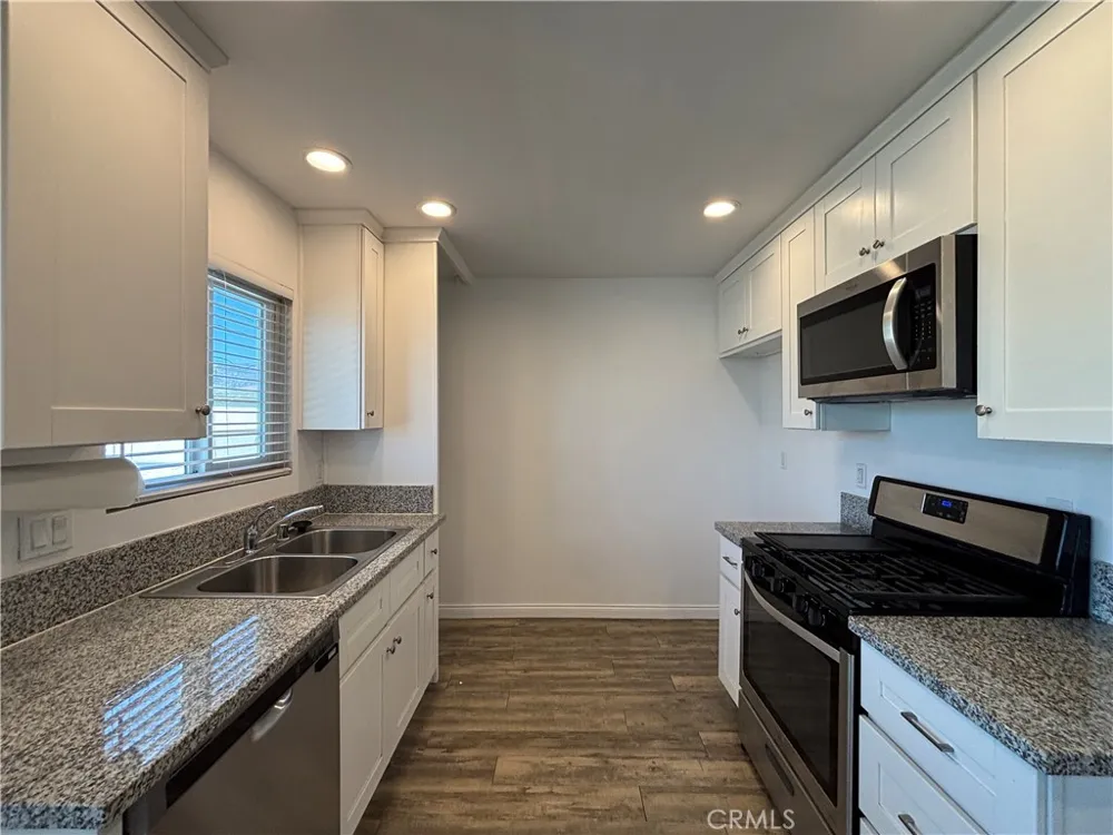 657 Scott Place #09 Glendora, CA 91740