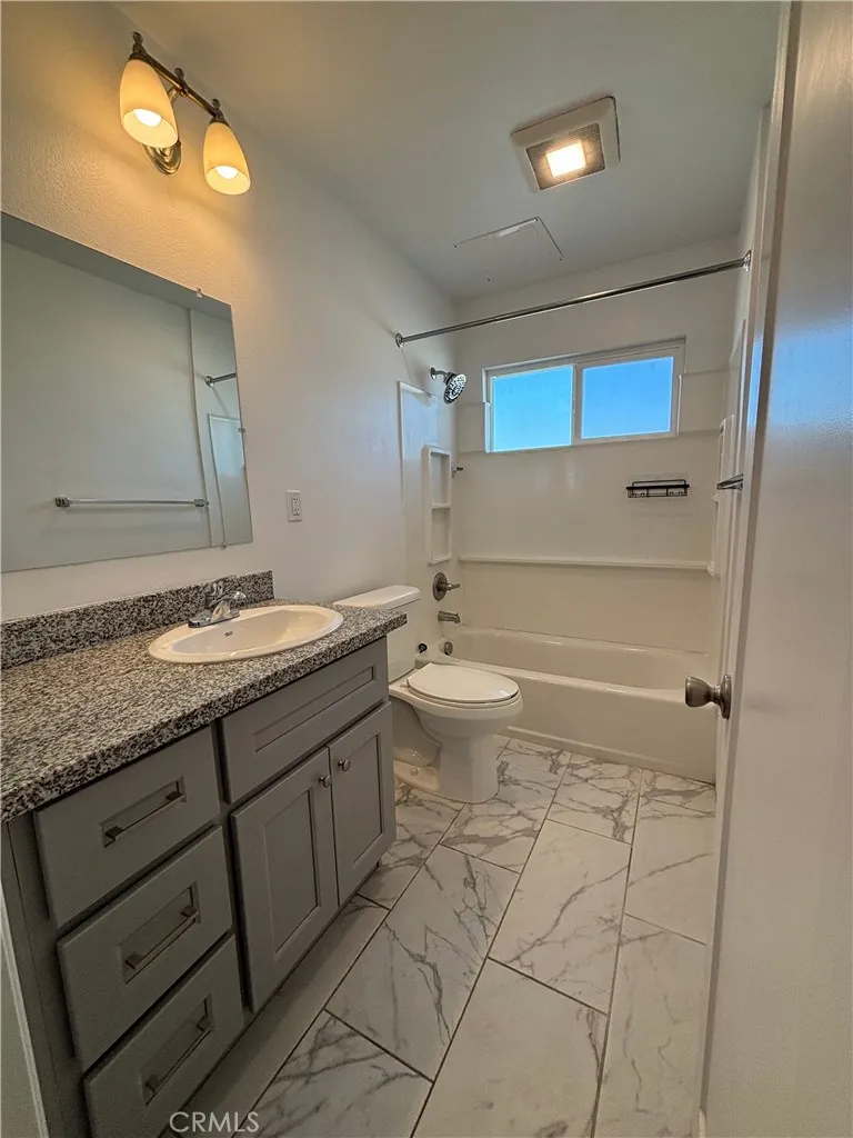 657 Scott Place #09 Glendora, CA 91740