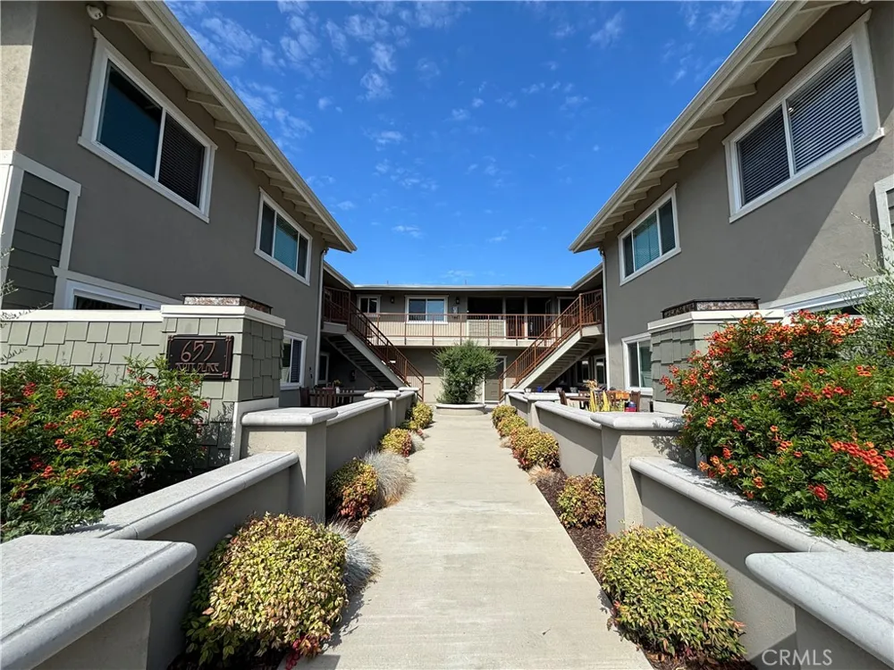 657 Scott Place #09 Glendora, CA 91740