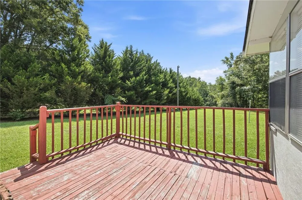 1315 White Hill School Road Commerce, GA 30529