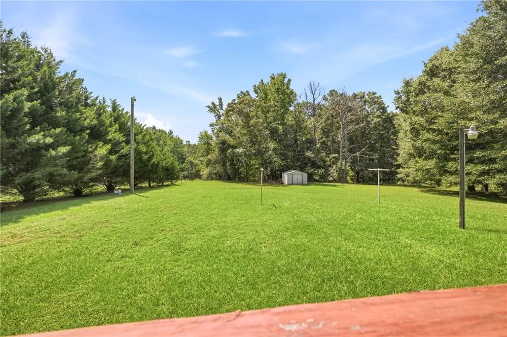 1315 White Hill School Road Commerce, GA 30529