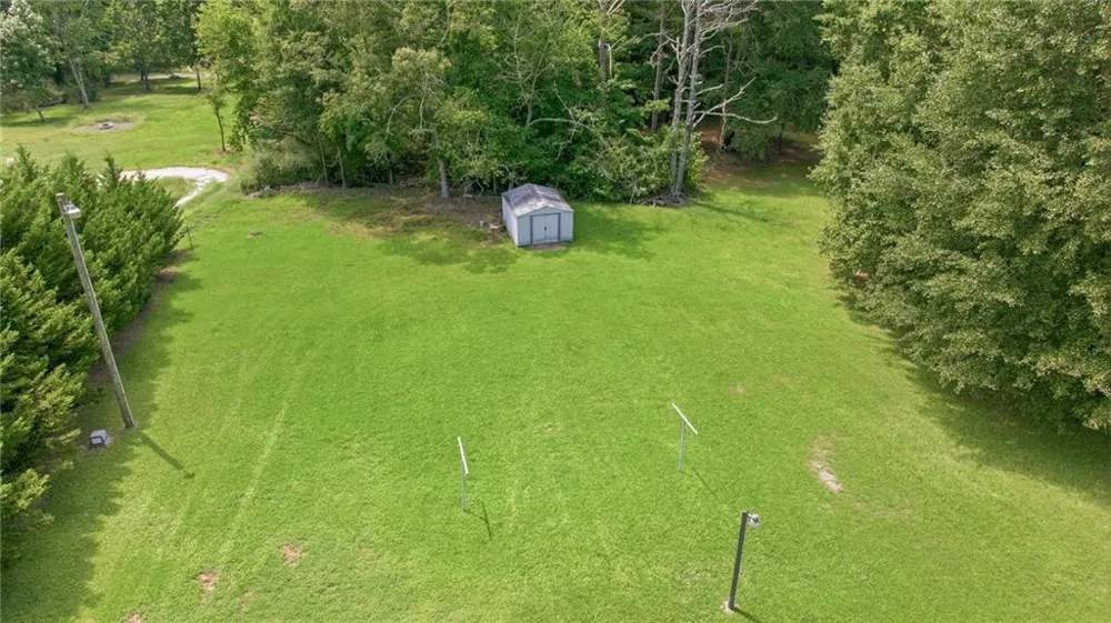 1315 White Hill School Road Commerce, GA 30529
