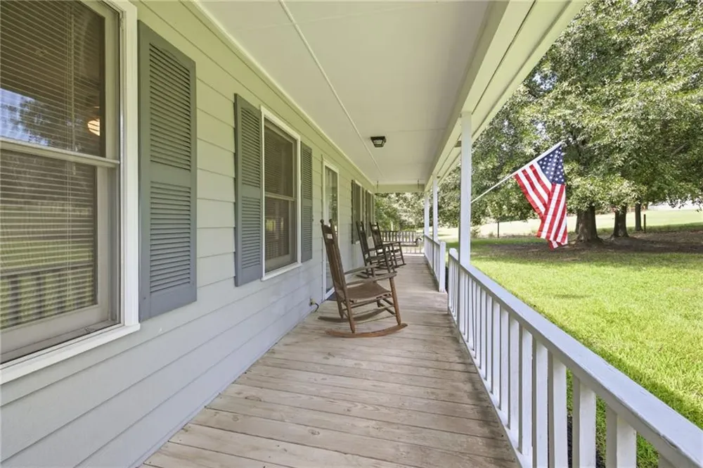 1315 White Hill School Road Commerce, GA 30529