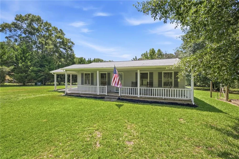 1315 White Hill School Road Commerce, GA 30529