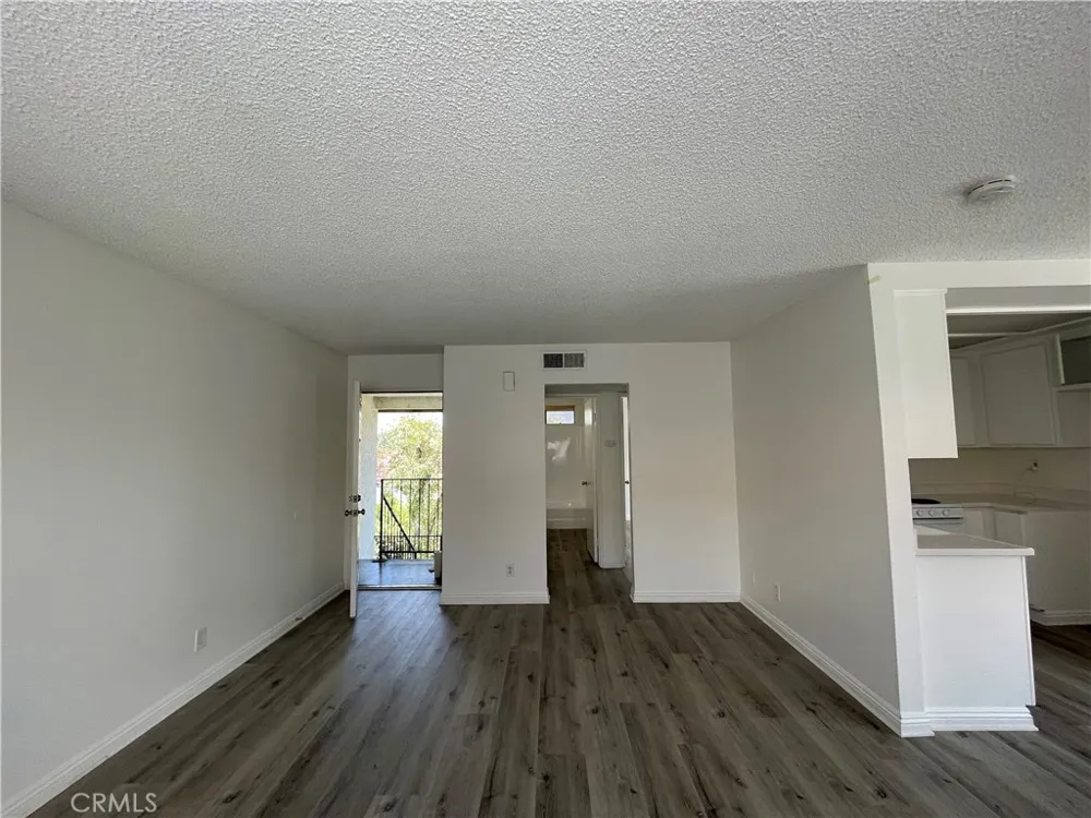 810 S Citrus #11 Azusa, CA 91702