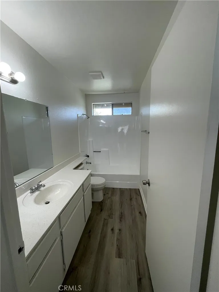 810 S Citrus #11 Azusa, CA 91702