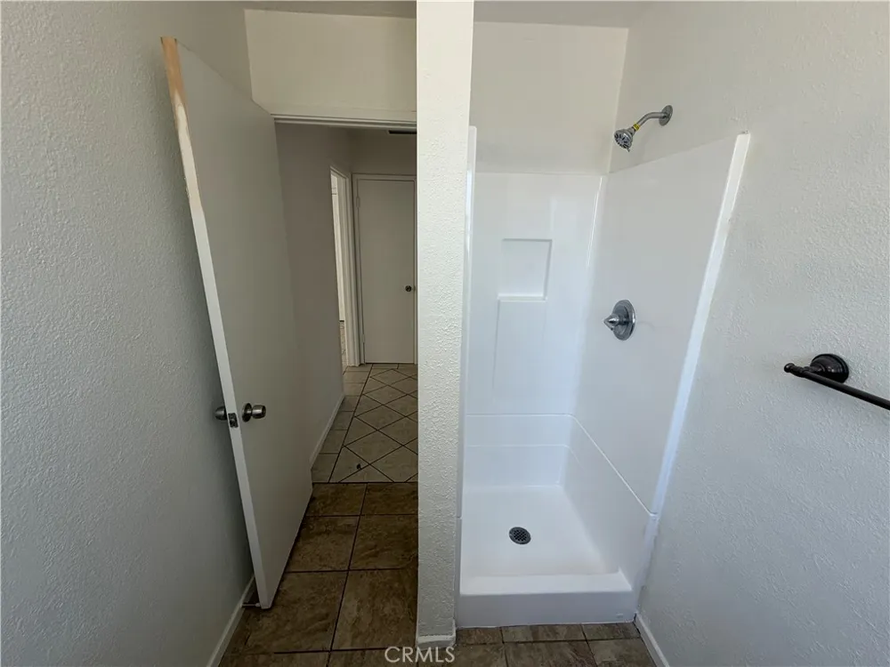 9227 Bruce Avenue Riverside, CA 92503