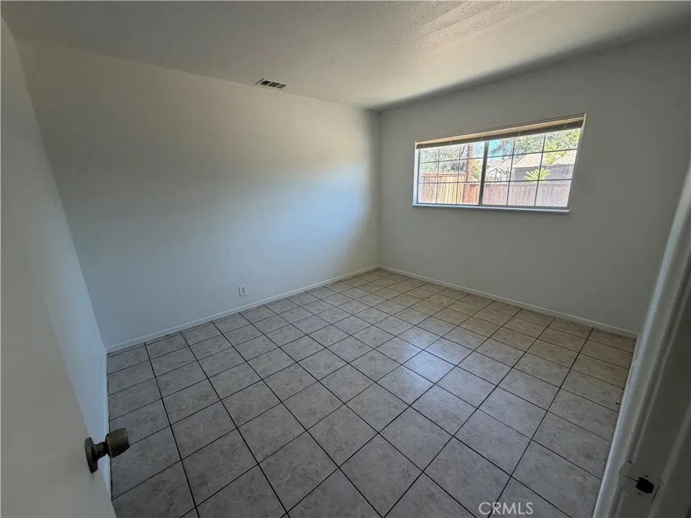 9227 Bruce Avenue Riverside, CA 92503