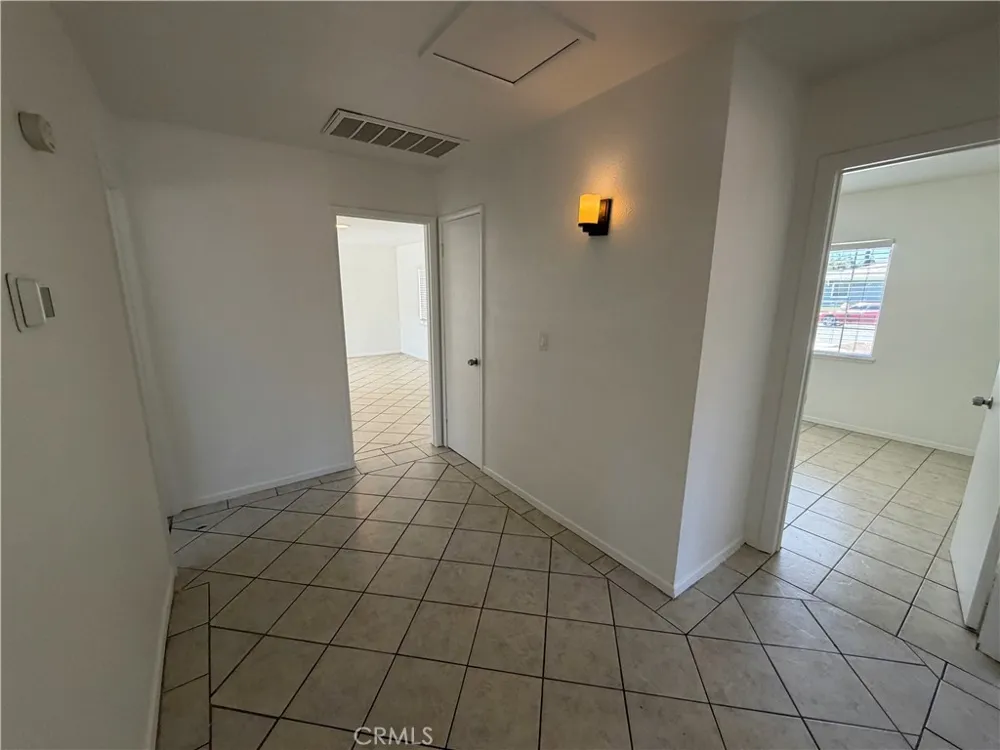 9227 Bruce Avenue Riverside, CA 92503