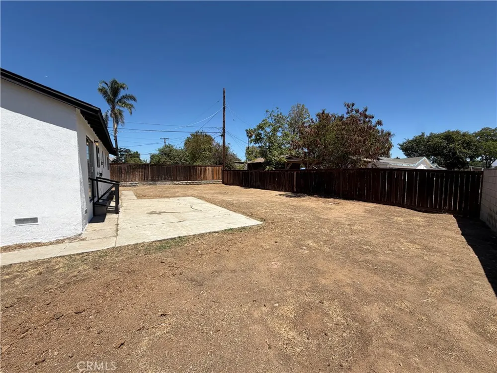 9227 Bruce Avenue Riverside, CA 92503