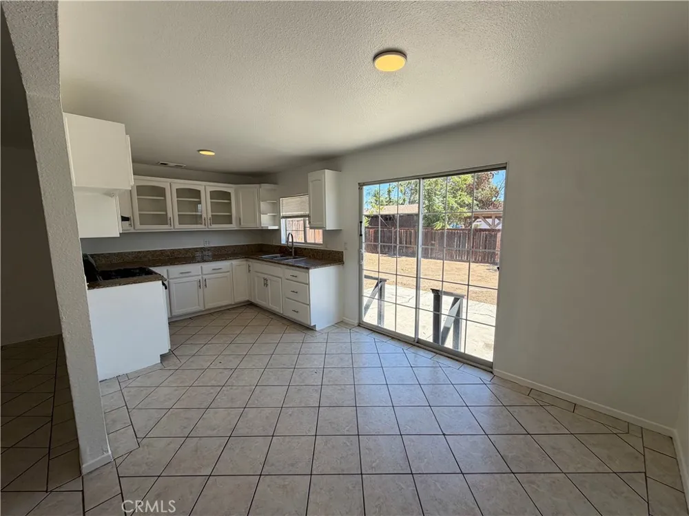 9227 Bruce Avenue Riverside, CA 92503