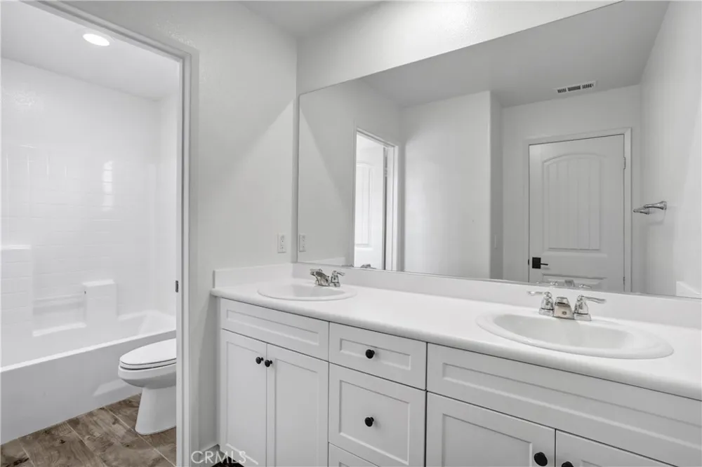 17270 Pioneer San Bernardino, CA 92407