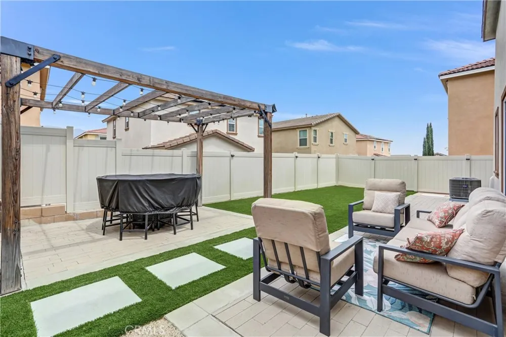 17270 Pioneer San Bernardino, CA 92407