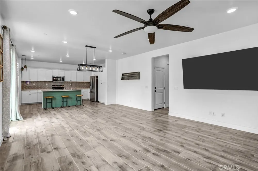17270 Pioneer San Bernardino, CA 92407