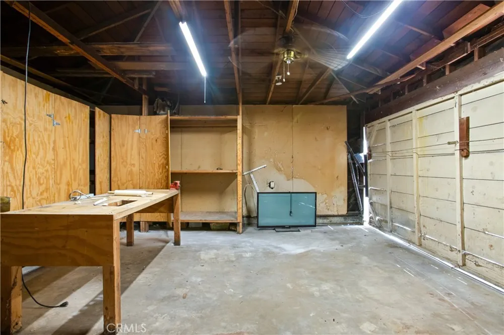 17292 Owen Street Fontana, CA 92335