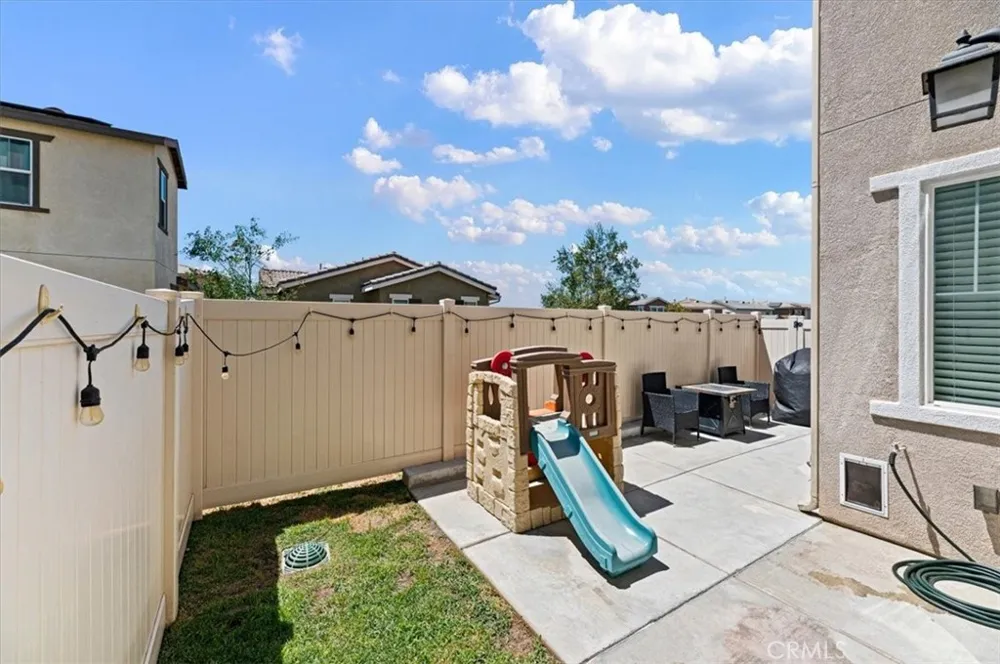 4022 Boulder Drive Jurupa Valley, CA 92509