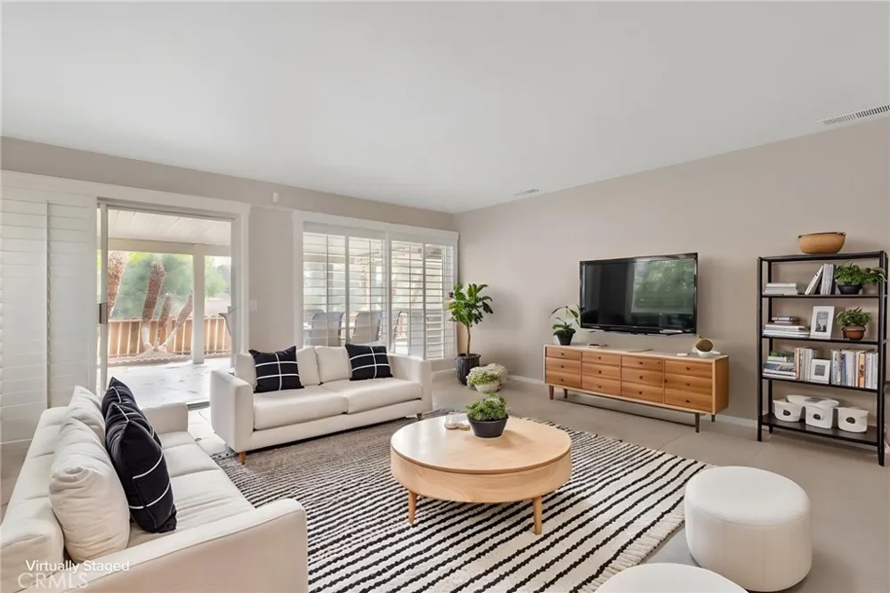 6168 Avenue Juan Diaz Riverside, CA 92509