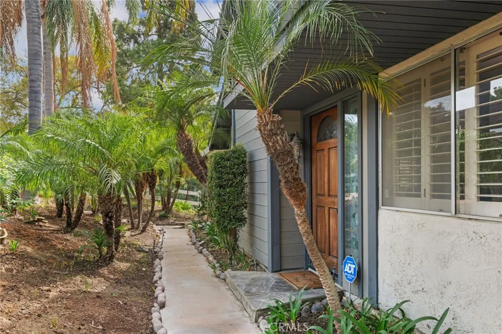 6168 Avenue Juan Diaz Riverside, CA 92509