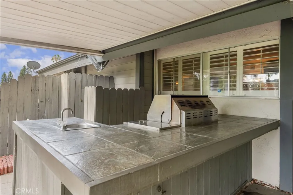 6168 Avenue Juan Diaz Riverside, CA 92509