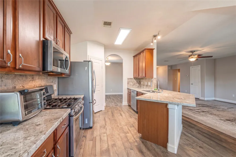 416 Magnolia Way League City, TX 77573