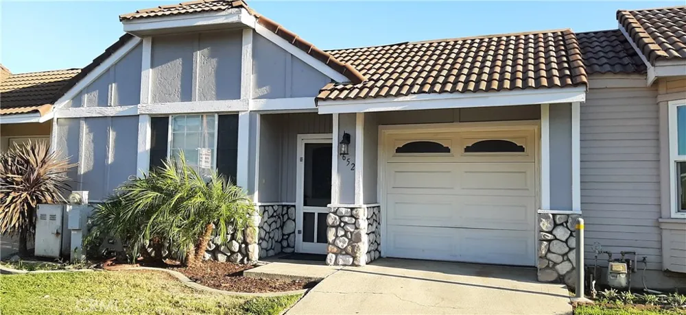 1652 Home Terrace Pomona, CA 91768
