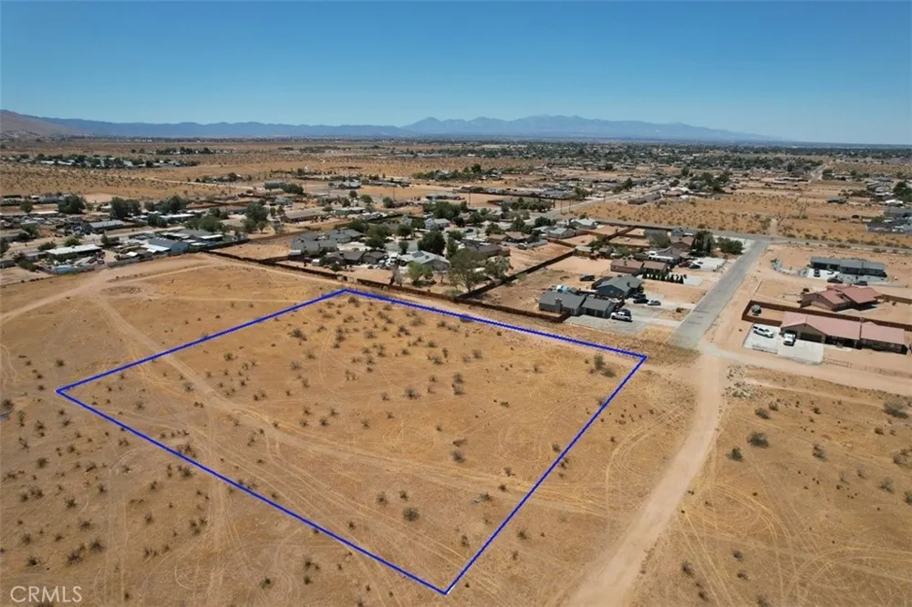 29 Little Beaver Apple Valley, CA 92307