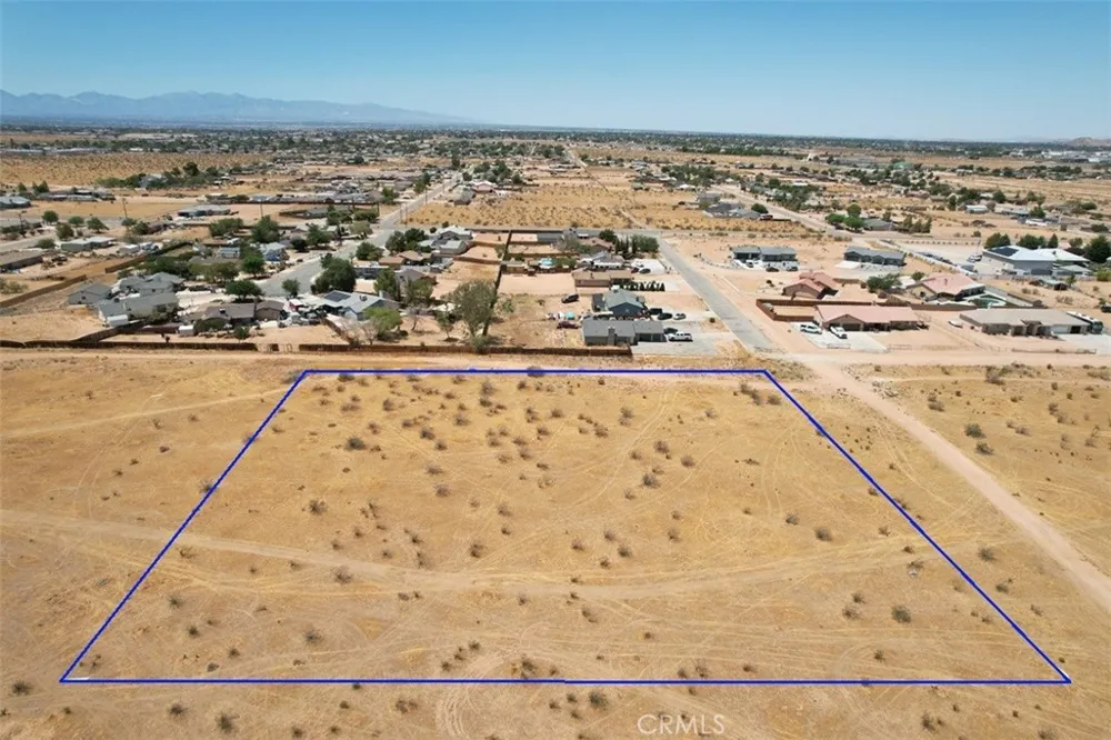 29 Little Beaver Apple Valley, CA 92307