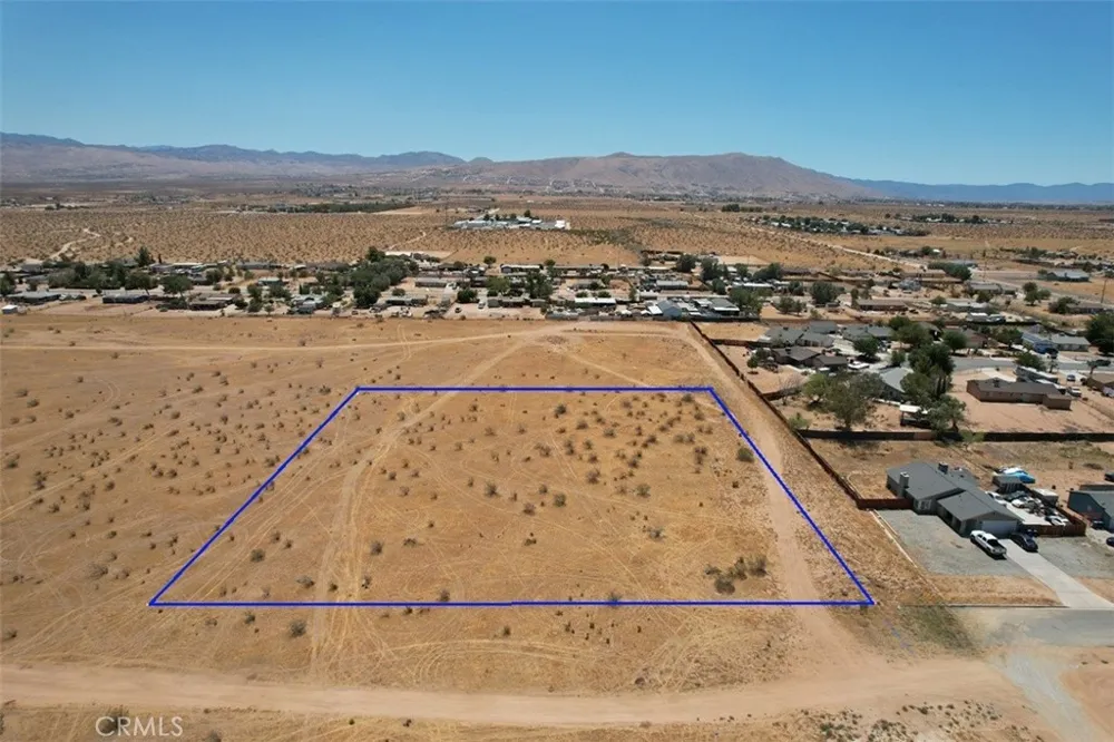 29 Little Beaver Apple Valley, CA 92307