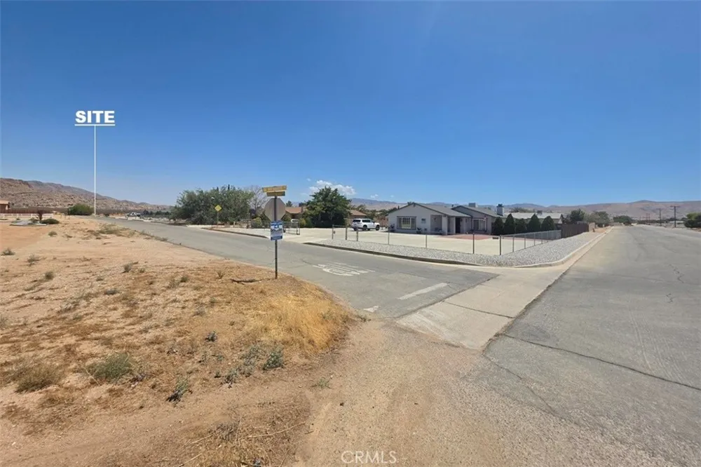 29 Little Beaver Apple Valley, CA 92307