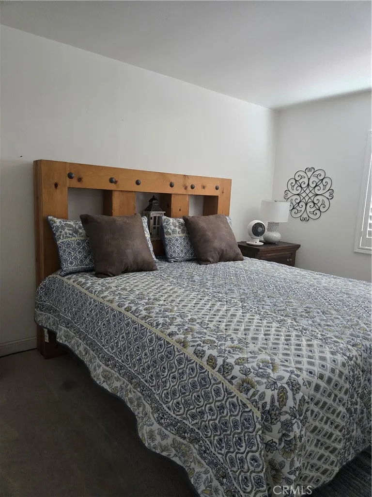 831 W El Molino Bloomington, CA 92316