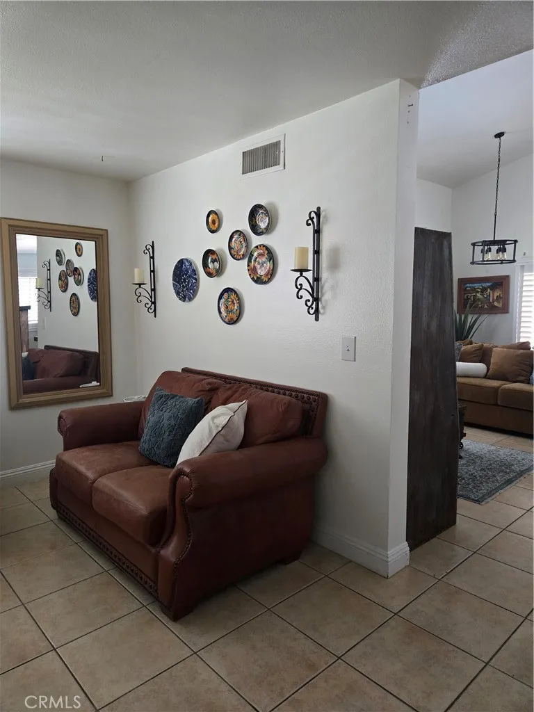 831 W El Molino Bloomington, CA 92316