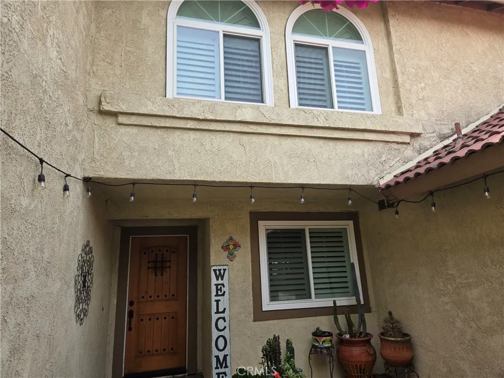 831 W El Molino Bloomington, CA 92316