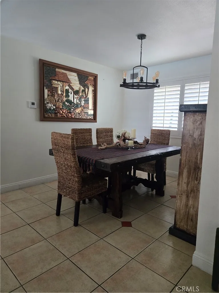 831 W El Molino Bloomington, CA 92316
