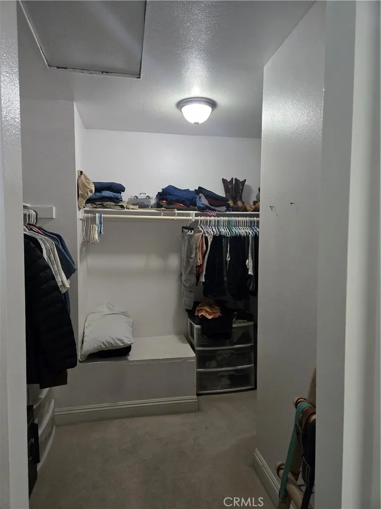 831 W El Molino Bloomington, CA 92316