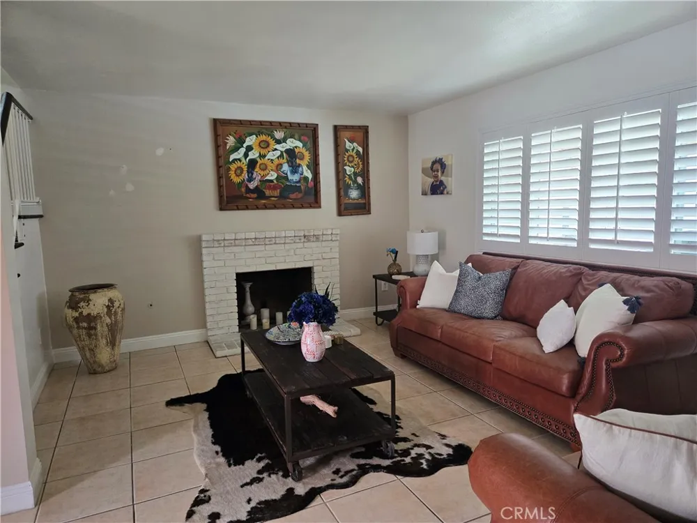 831 W El Molino Bloomington, CA 92316