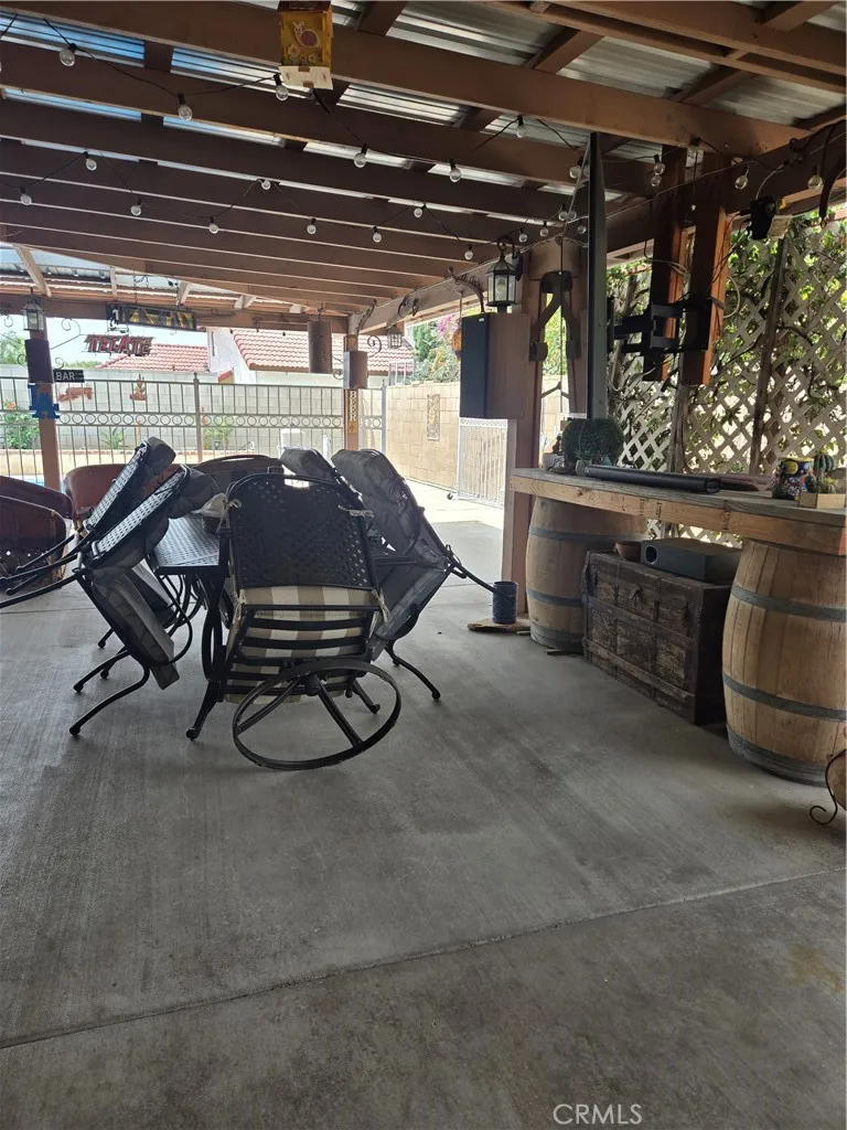 831 W El Molino Bloomington, CA 92316