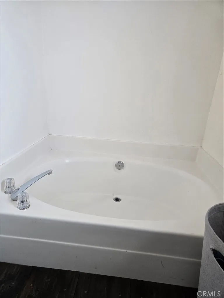 831 W El Molino Bloomington, CA 92316