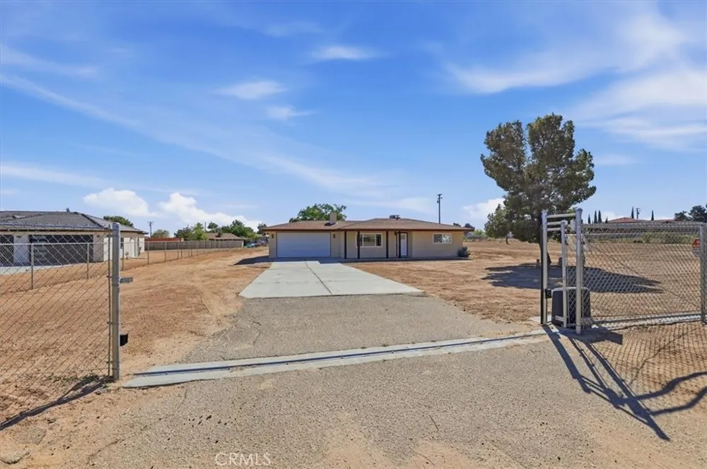11363 Maple Hesperia, CA 92345