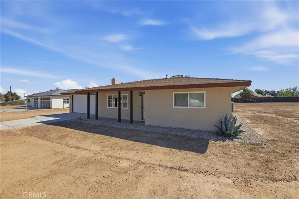 11363 Maple Hesperia, CA 92345