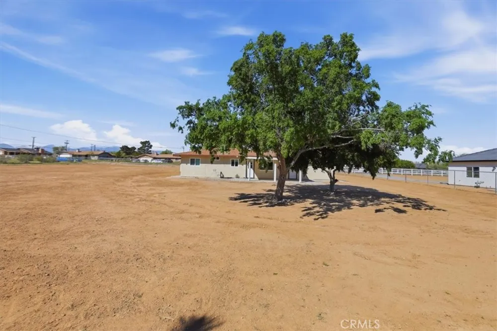 11363 Maple Hesperia, CA 92345
