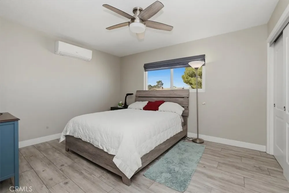 11363 Maple Hesperia, CA 92345