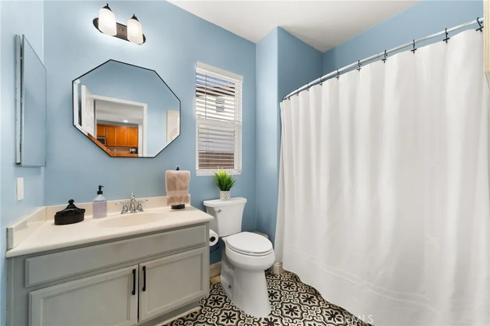 5200 Archery Court Fontana, CA 92336