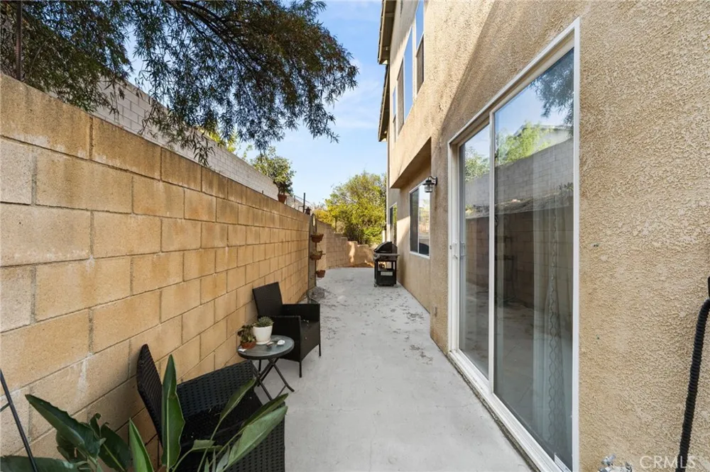 5200 Archery Court Fontana, CA 92336